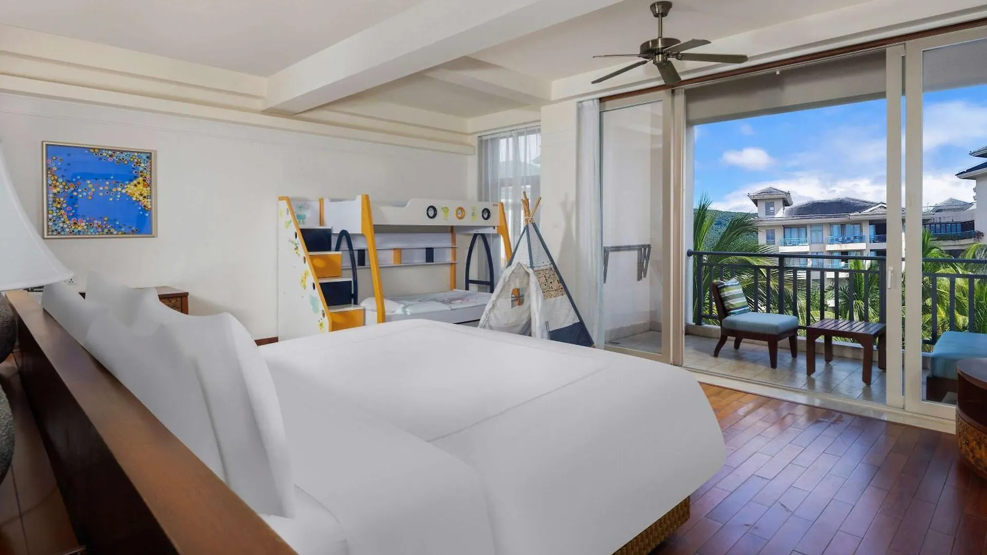 Swissotel Sanya Yalong Bay Resort