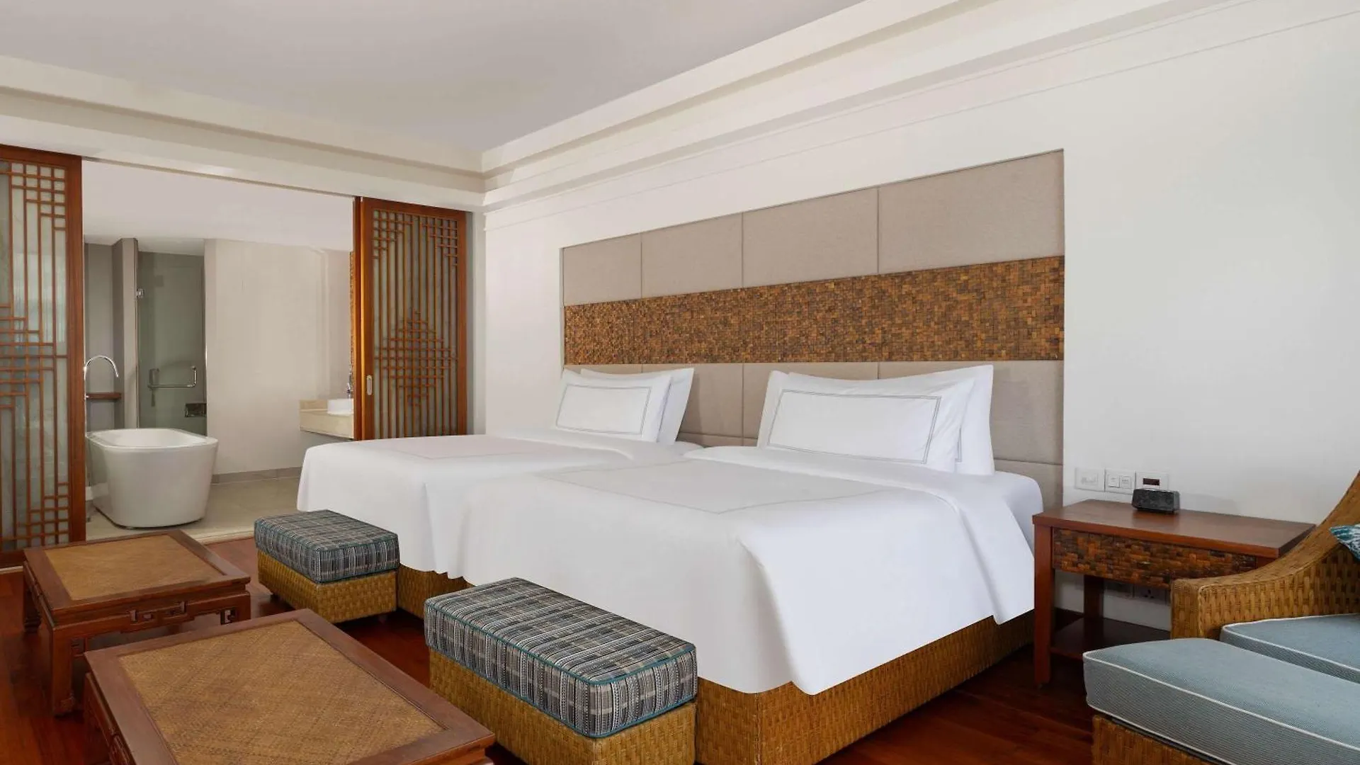 Resort Swissotel Sanya Yalong Bay