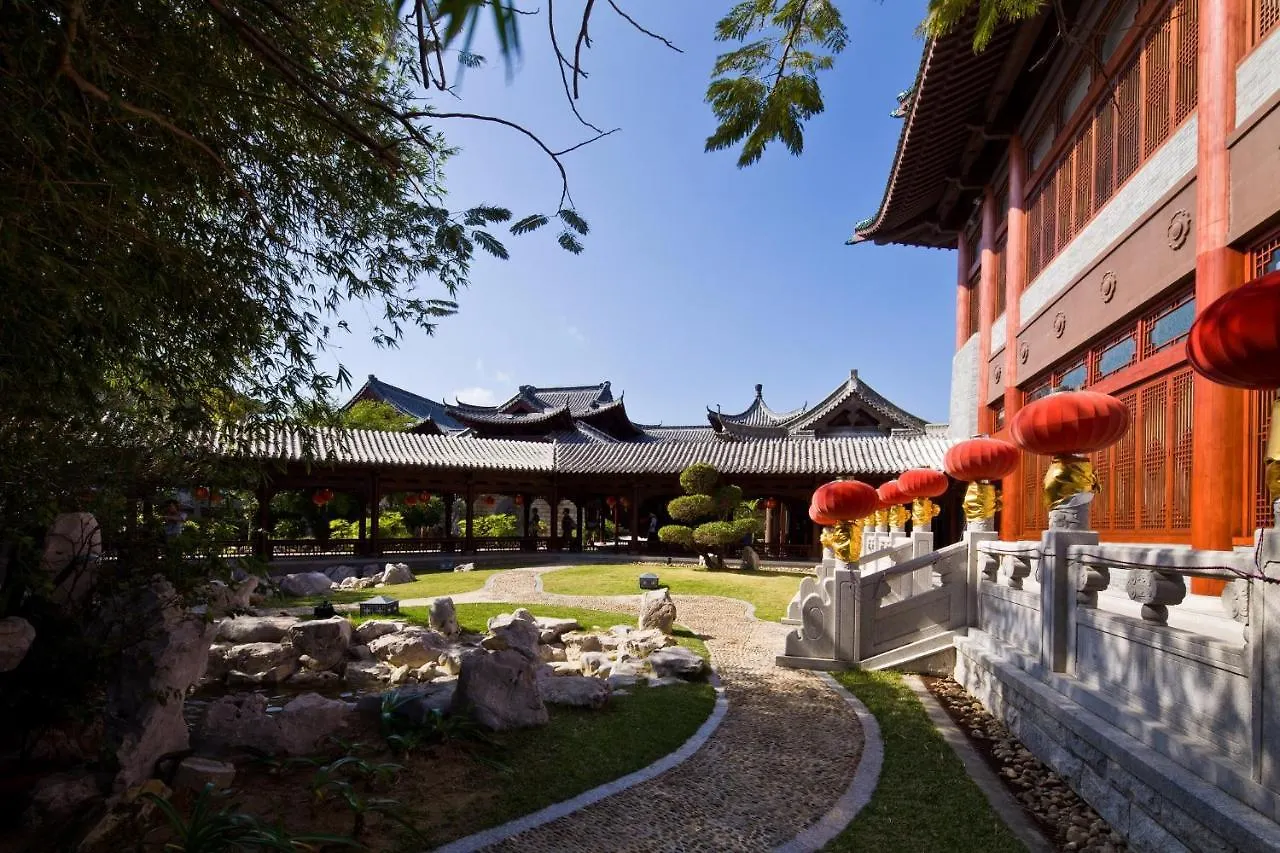 Swissotel Sanya Yalong Bay Курортный комплекс