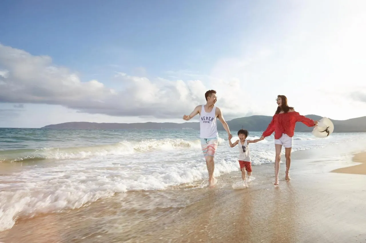 Курортный комплекс Swissotel Sanya Yalong Bay
