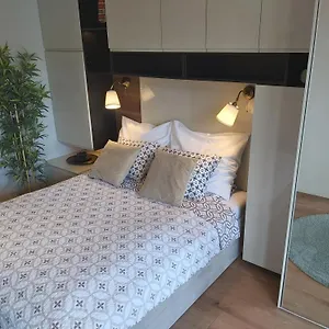 Апартаменты Siedmiogrodzka - Most Handy Location, Aircon & Garage Free 