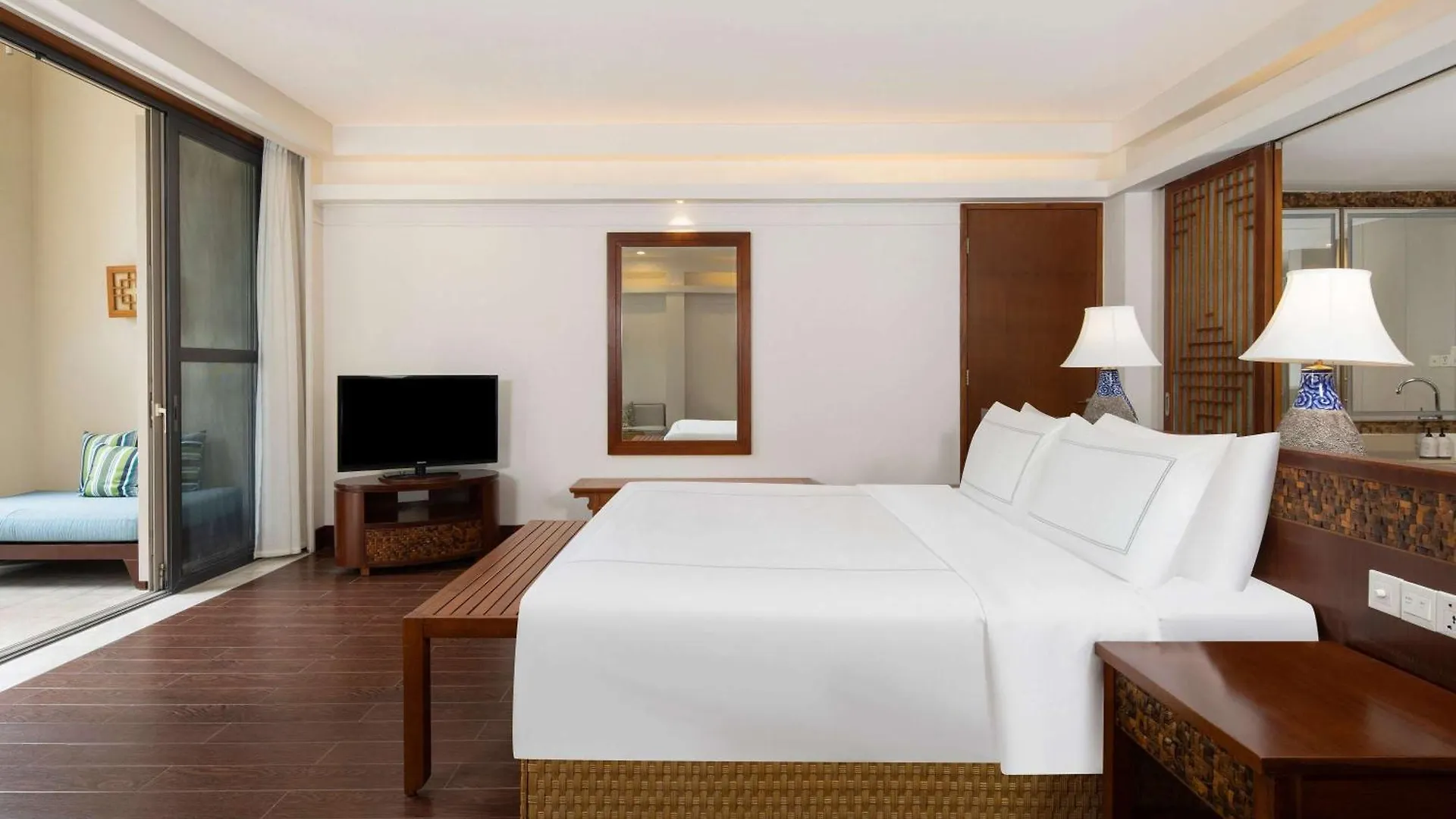 Swissotel Sanya Yalong Bay Rezort