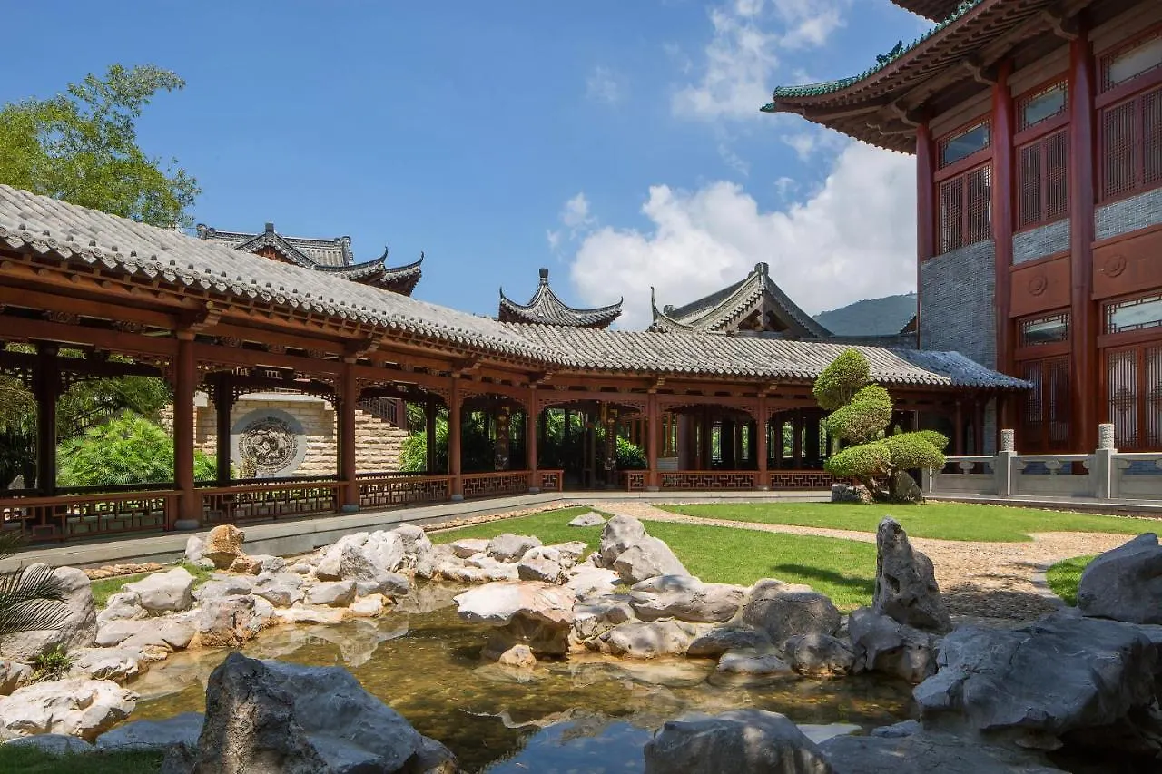Swissotel Sanya Yalong Bay